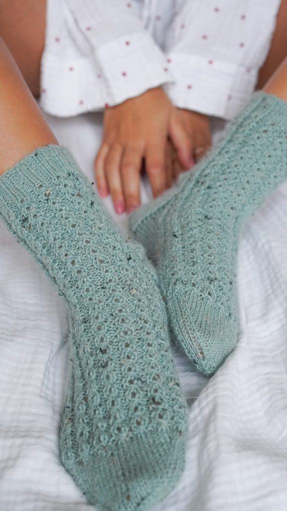 Socken stricken Anleitung Kaffeebohnenmuster