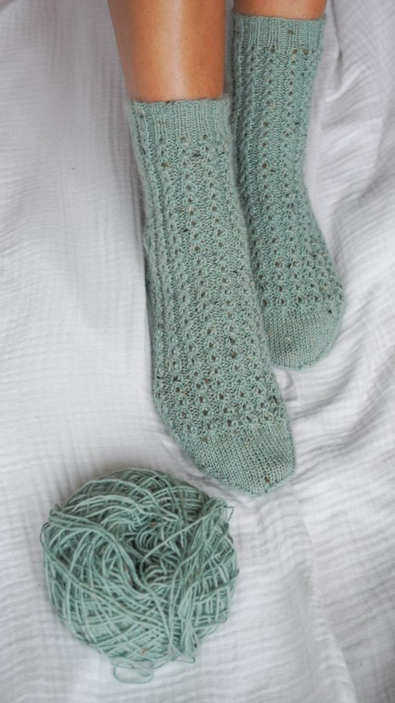 Socken stricken Anleitung Kaffeebohnenmuster