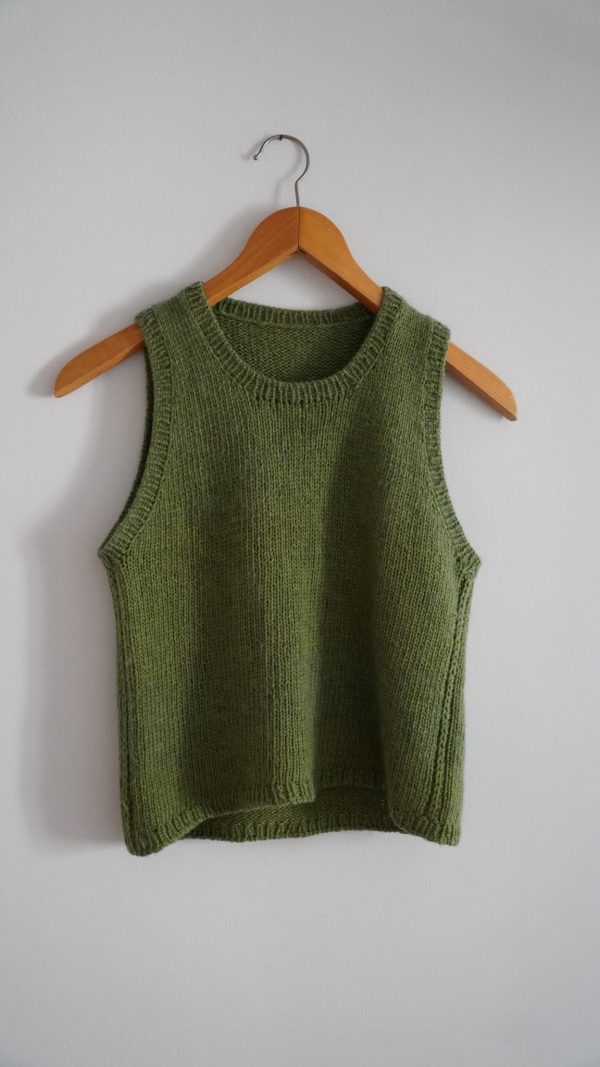 Tanktop stricken Anleitung Top Sritahnu Vorderansicht