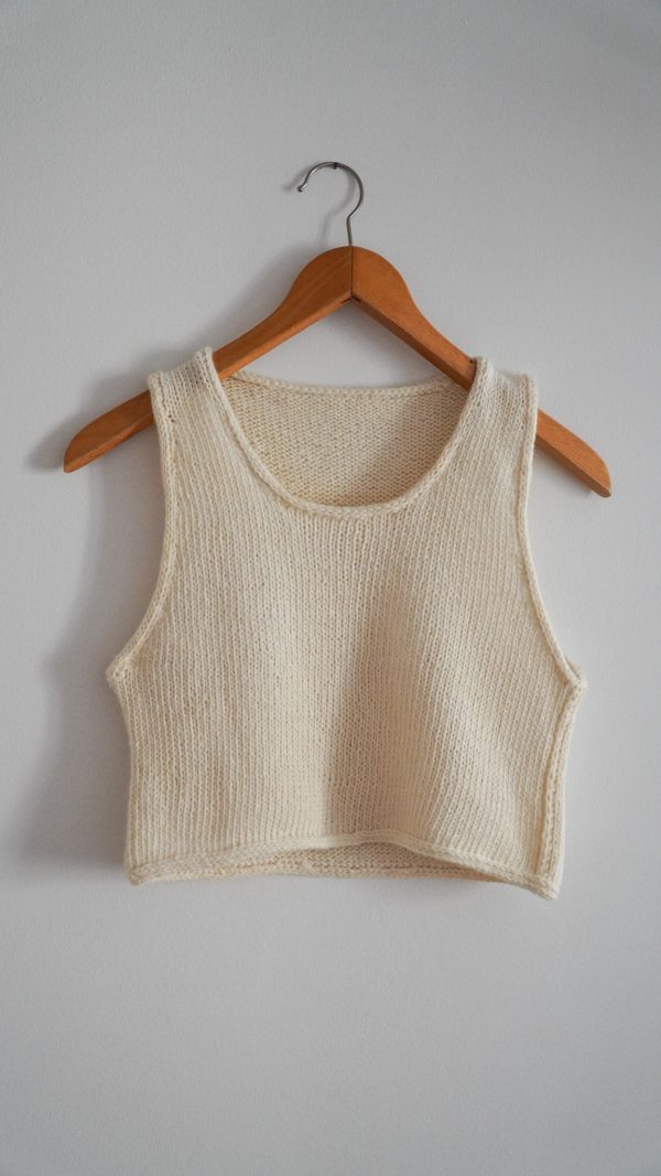 Tanktop stricken Anleitung Top Sritahnu Vorderansicht